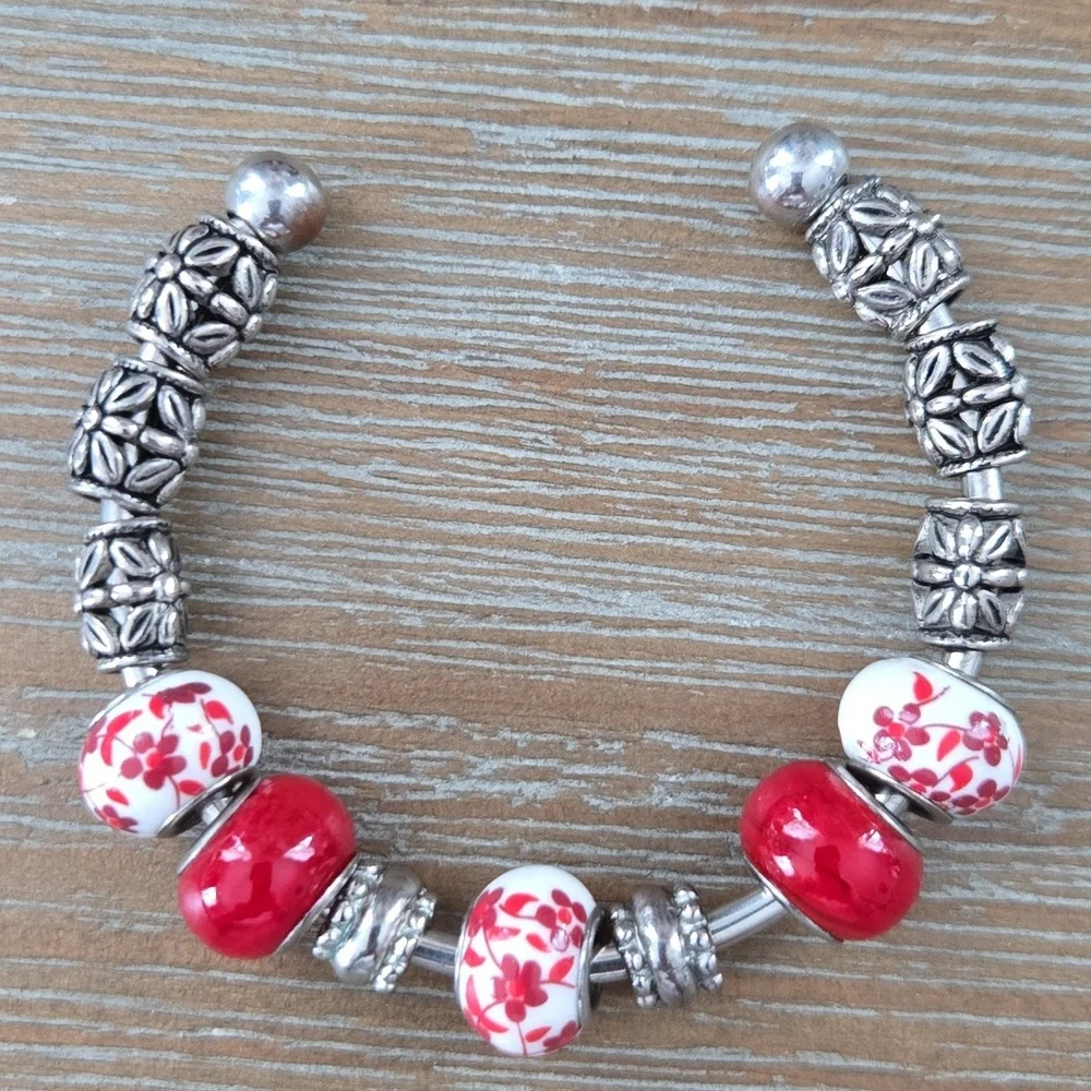 Pretty Silver and Red/White Beaded Bracelet - Picture 2 of 3